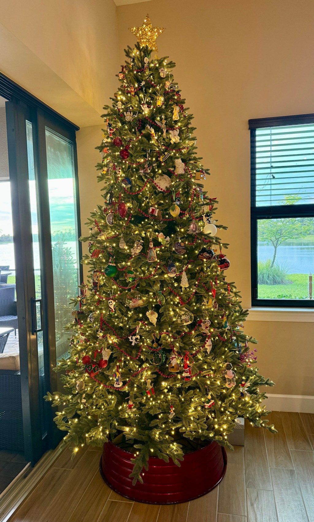 Our Christmas Tree&nbsp;Wonderland